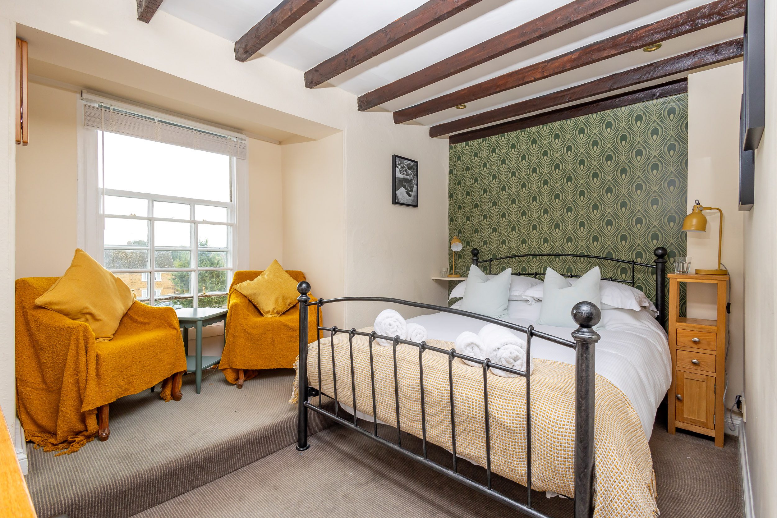 Rooms Main 4